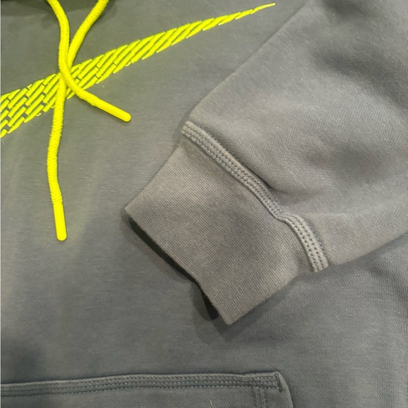 Nike hoodie - Picture 6 of 6